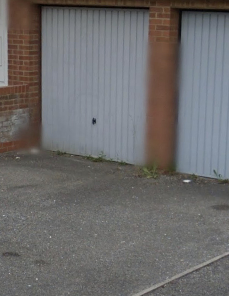 Garage on Hadley Place, MK13