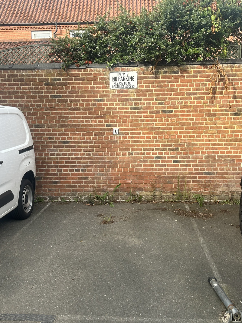 Parking on Northgate Place, LN11
