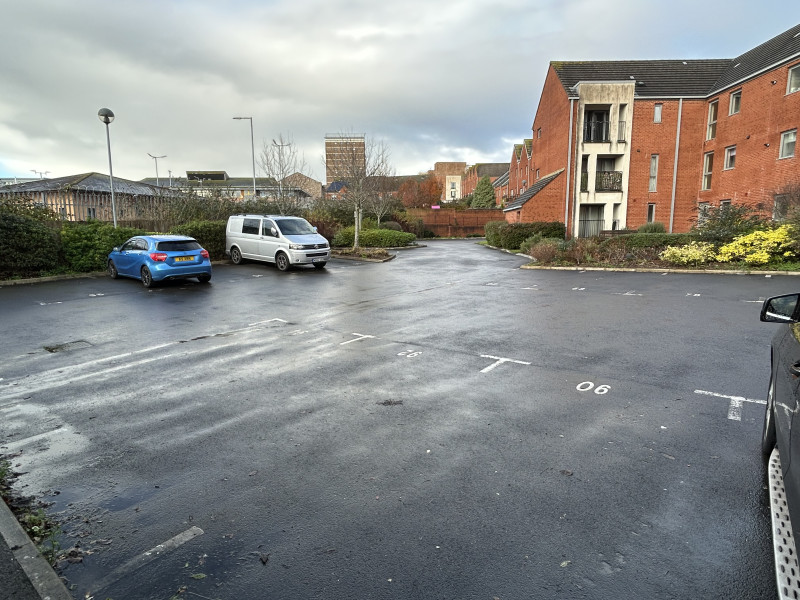 Parking on Duke Street, PL1