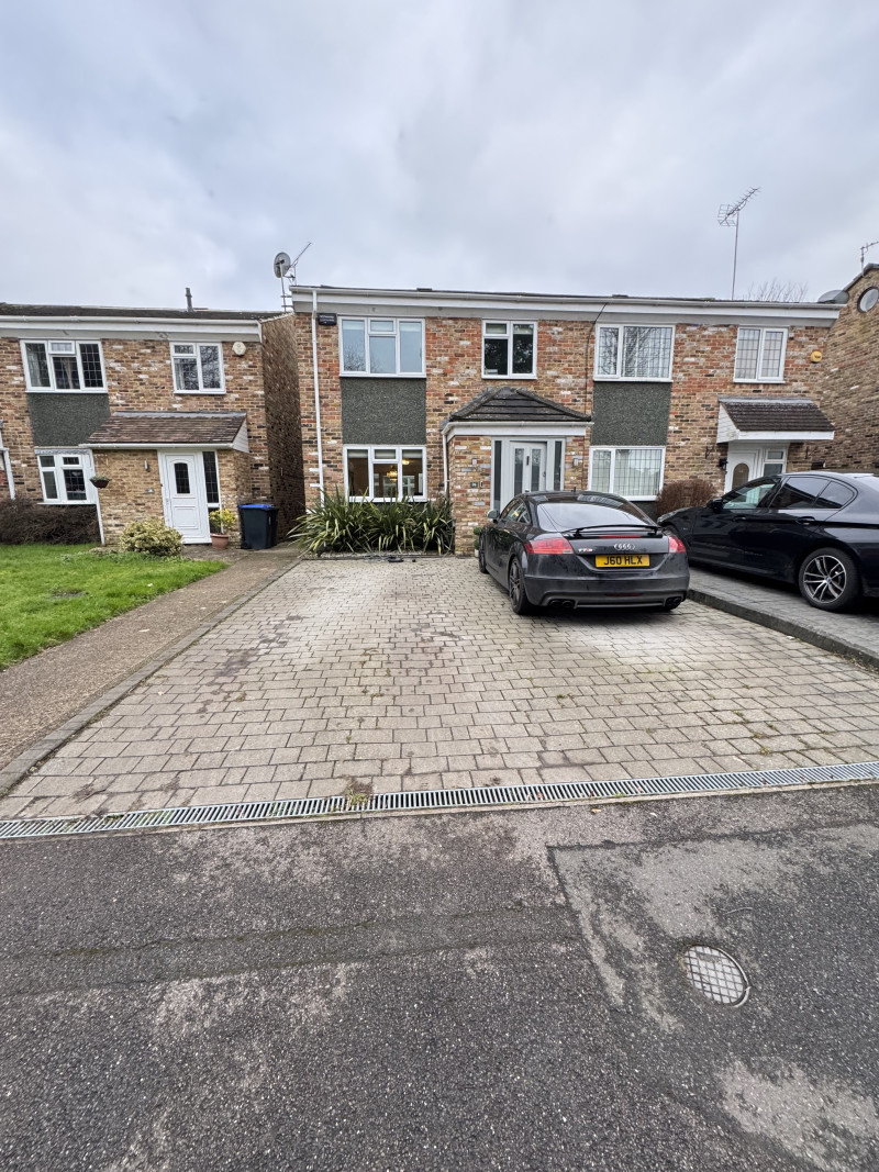 Parking on Neville Close, SL2