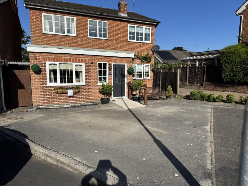 Parking on Shakespear Close, DE74