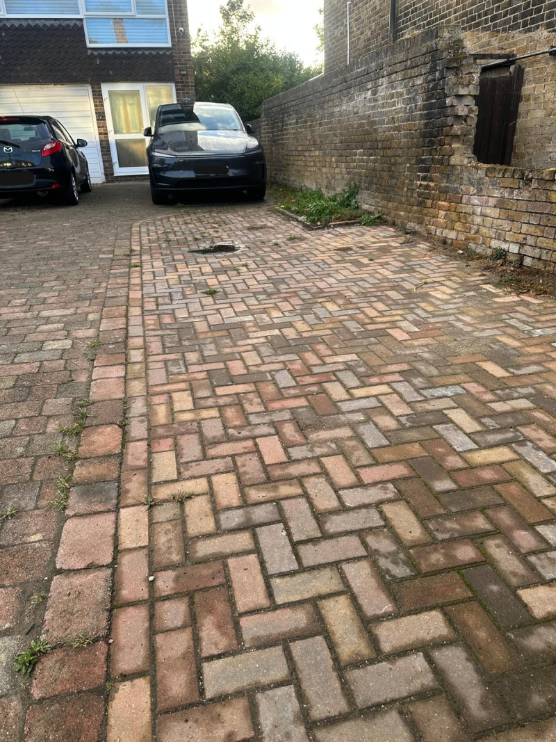 Parking on Warley Hill, CM14