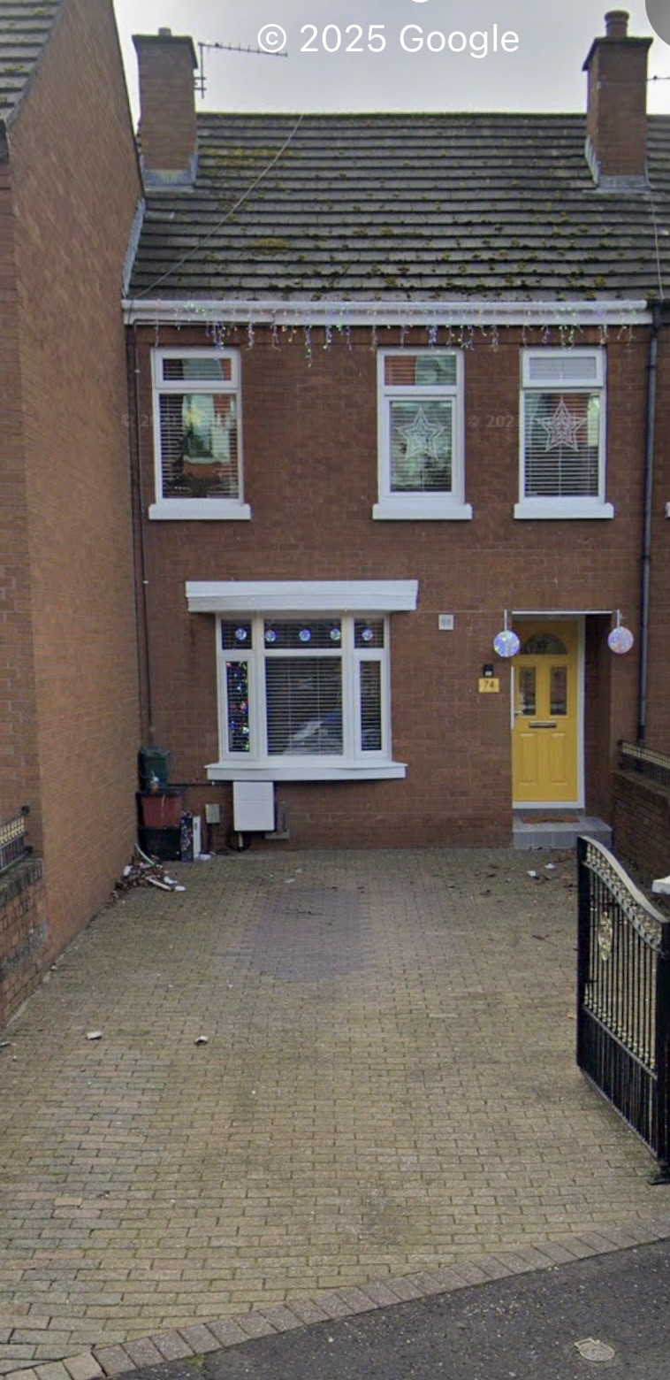 Parking on Friendly Street, BT7