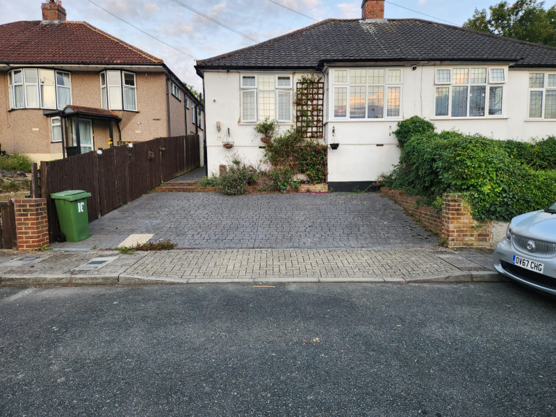 Parking on Cranleigh Close, BR6