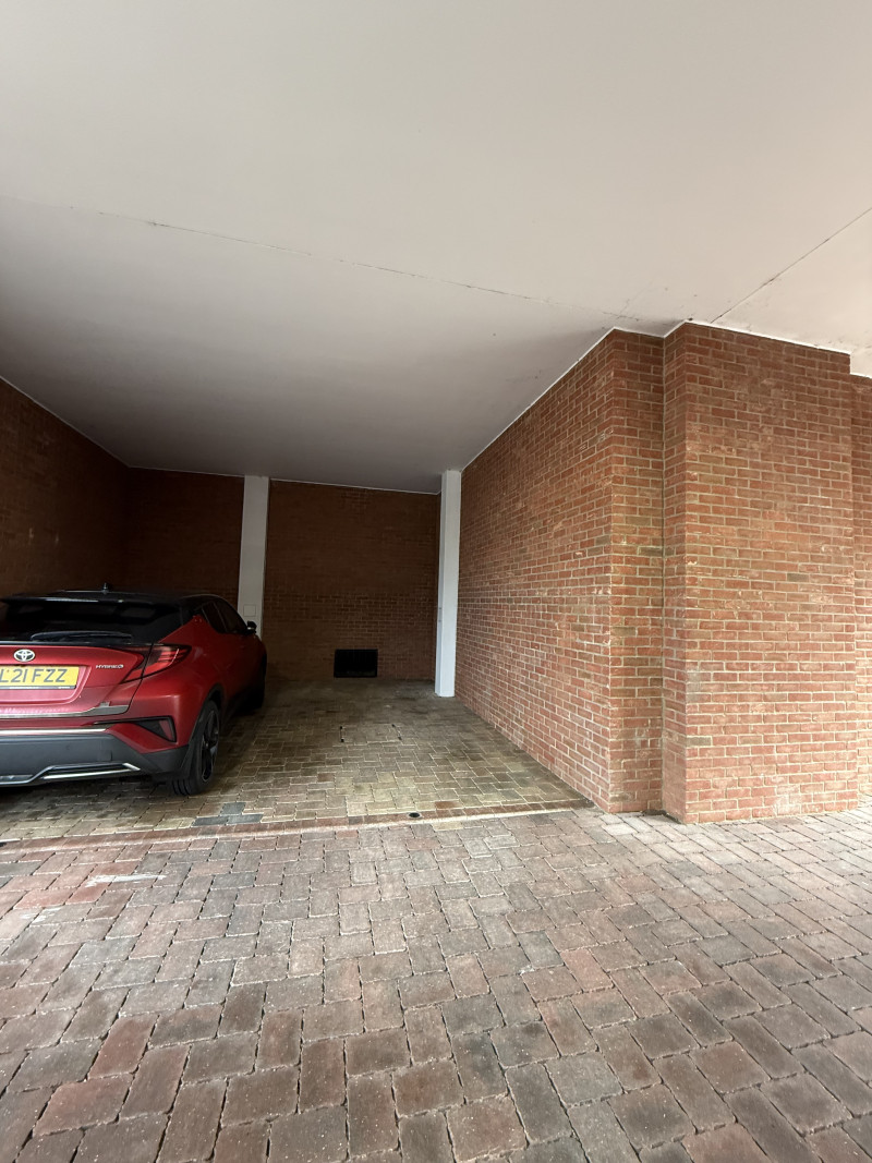 Parking on Oldfield Road, SL6