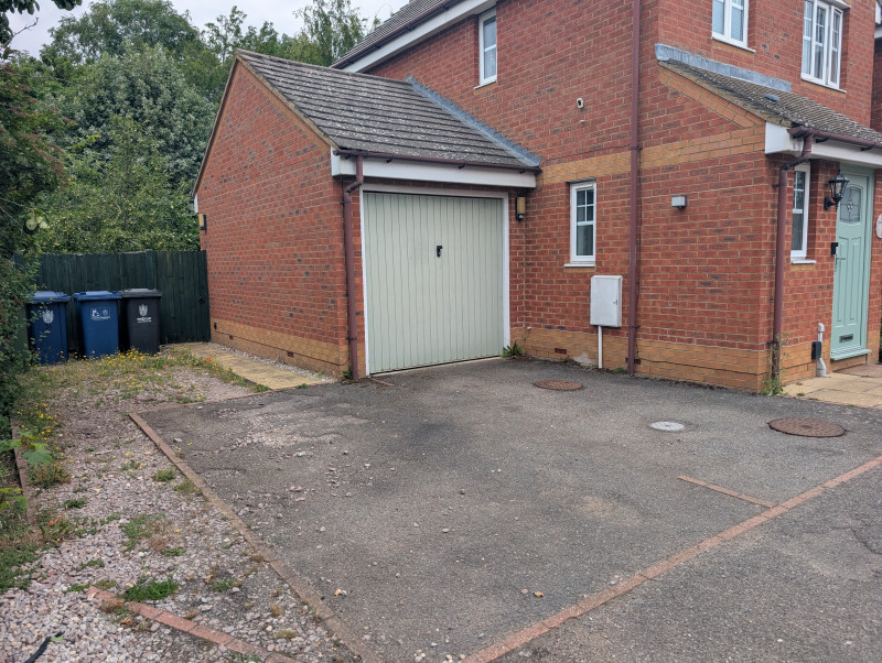 Parking on Pepperslade, CB22