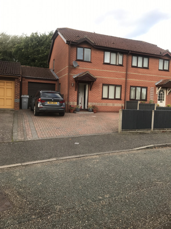 Parking on Pimpernel Road, NR10