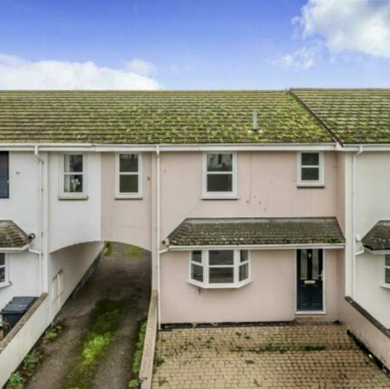 Parking on Cotmaton Road, EX10