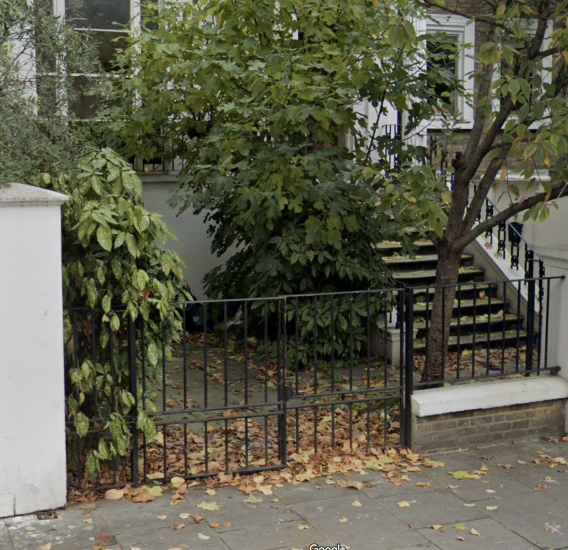 Parking on Pembridge Villas, W11