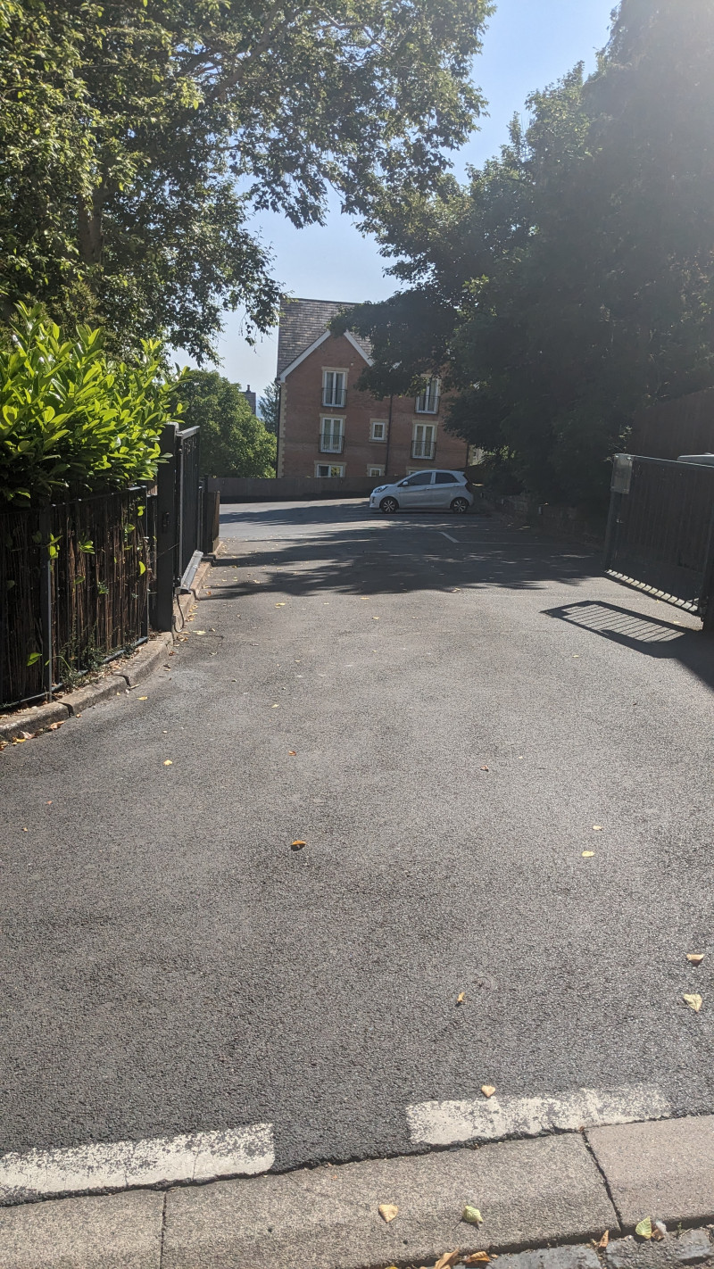 Parking on Portland Road, WR14