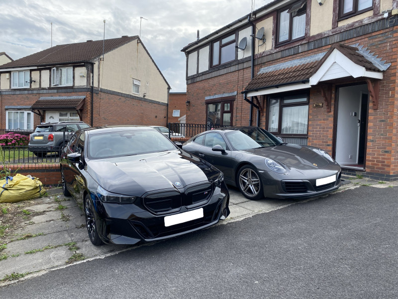 Parking on Wynne Close, M11