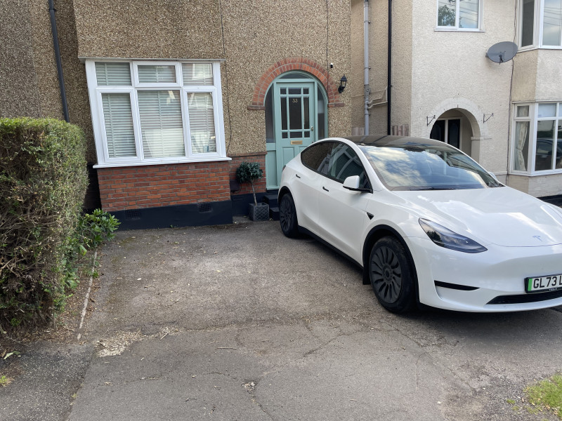 Parking on Warley Mount, CM14