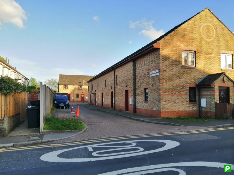 Parking on Bremer Mews, Walthamstow, E17 from £6.70