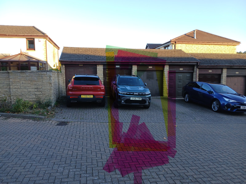 Parking on North Meggetland, EH14