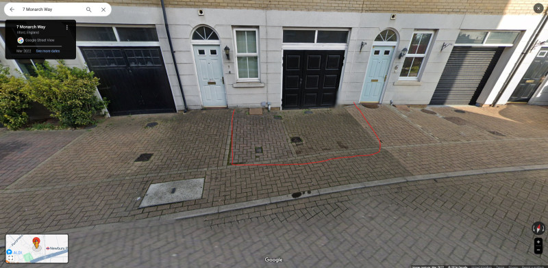 Parking on Monarch Way, IG2