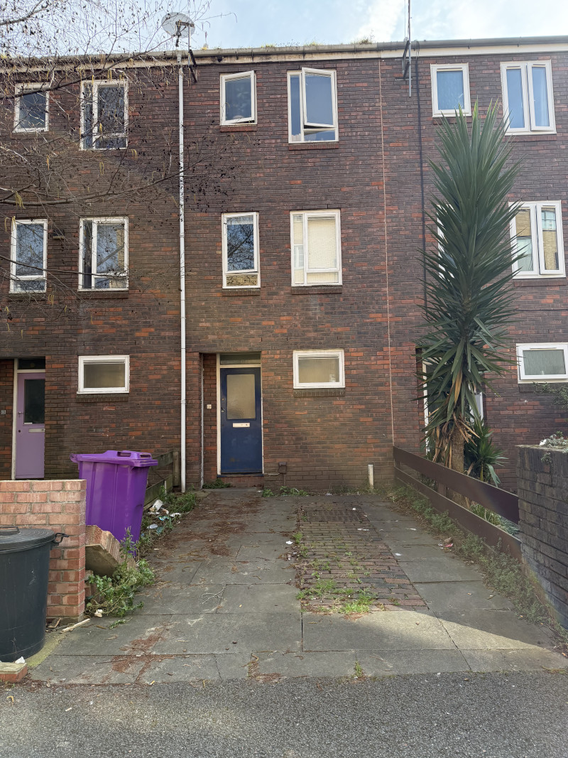 Parking on Chicksand Street, E1