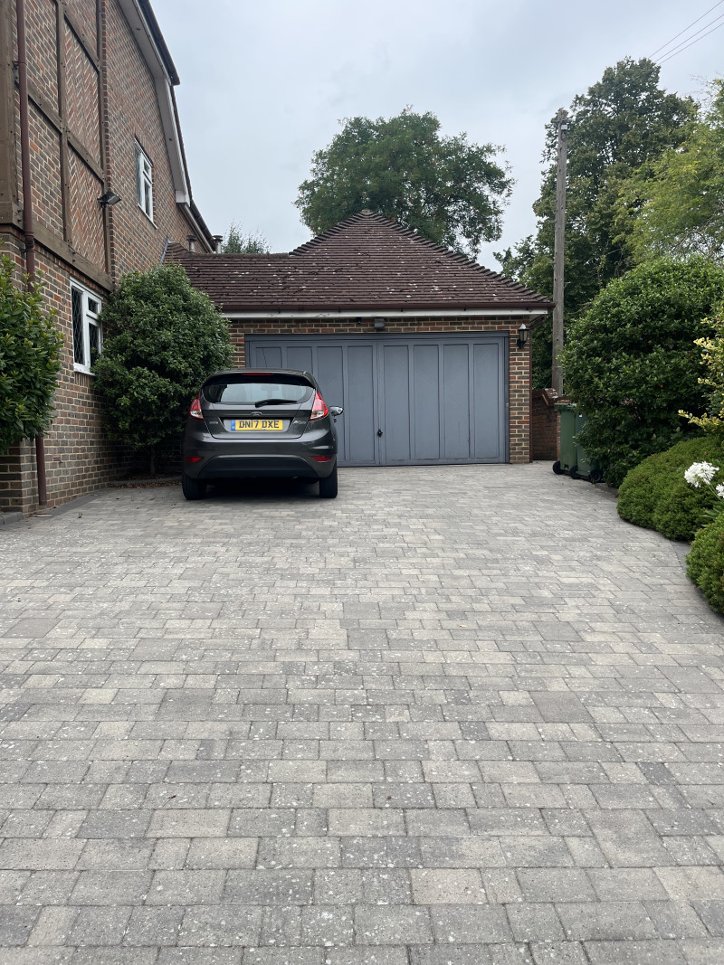 Parking on Longmead Close, CM15