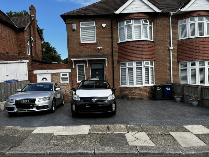 Parking on Ventnor Avenue, NE4