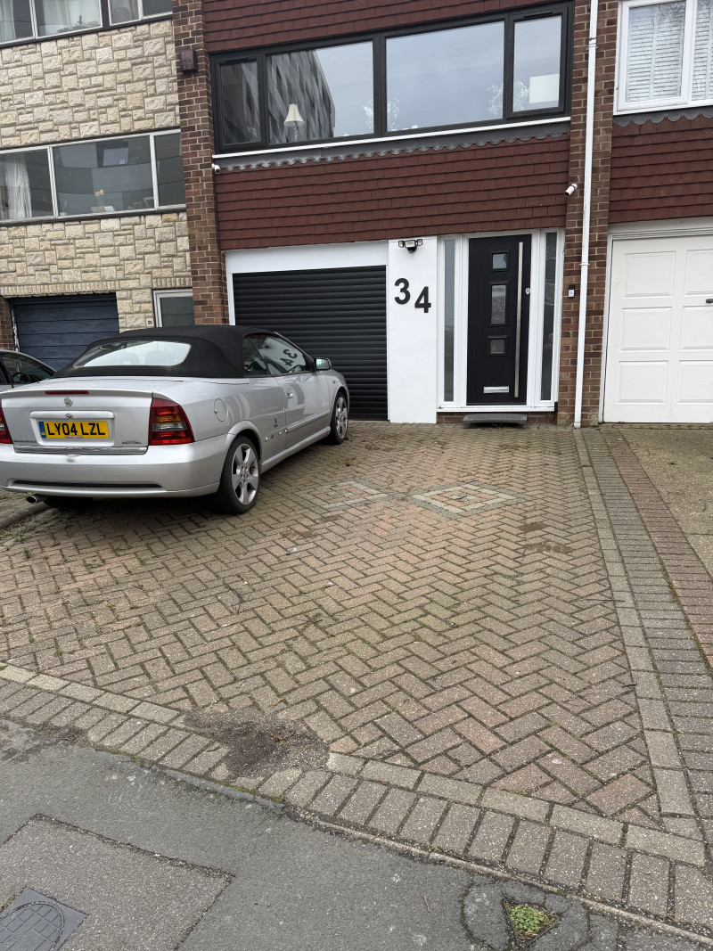 Parking on Azalea Drive, BR8