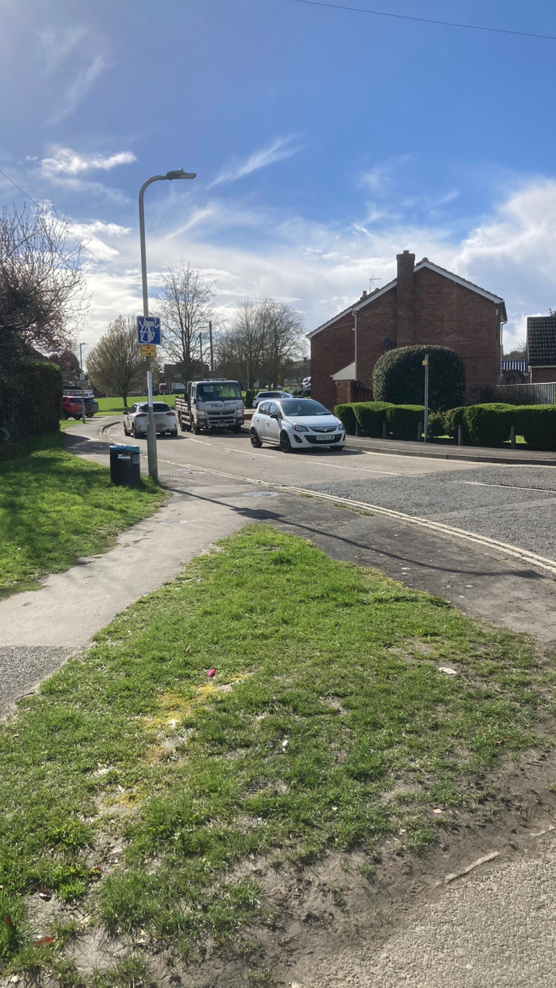 Parking on Cronshaw Close, Didcot, OX11 from £1.40/hour