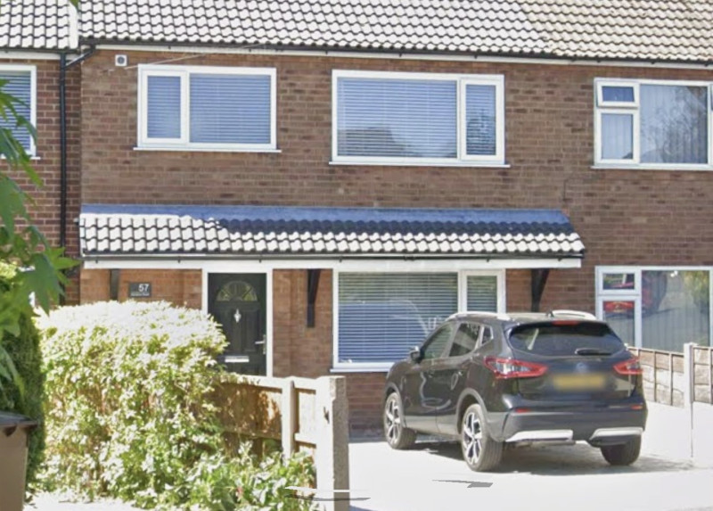 Parking on Sandacre Road, M23