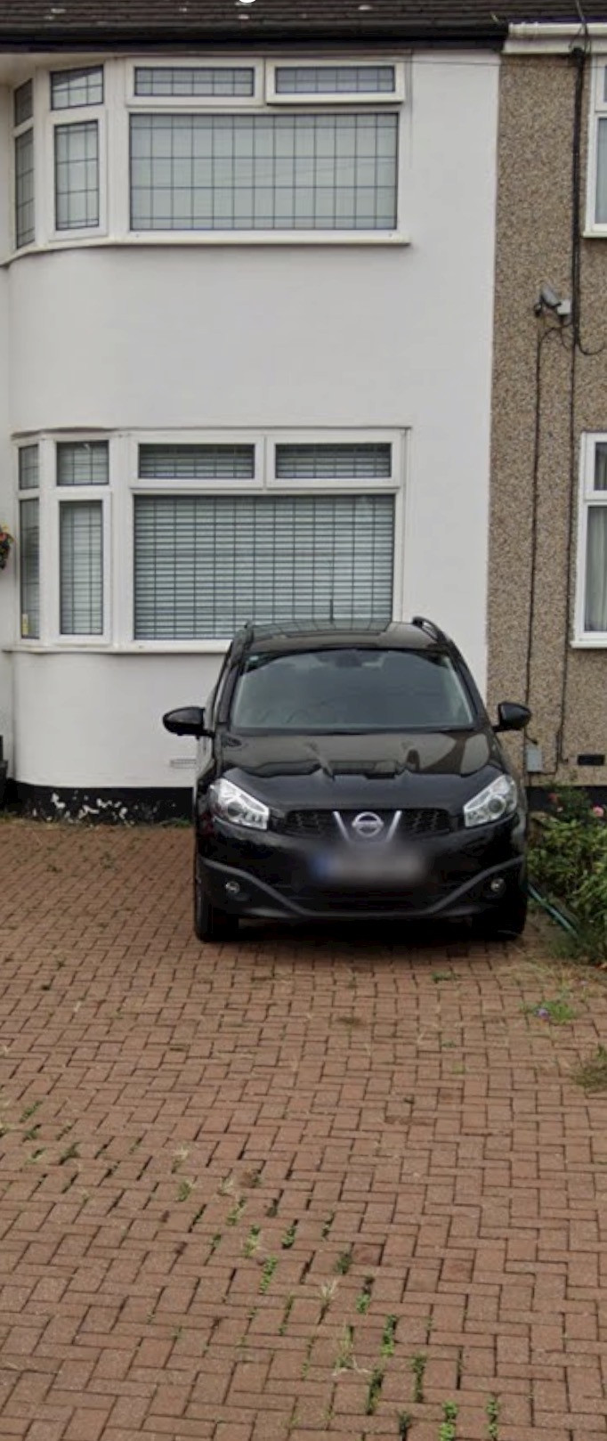 Parking on Chestnut Close, N14