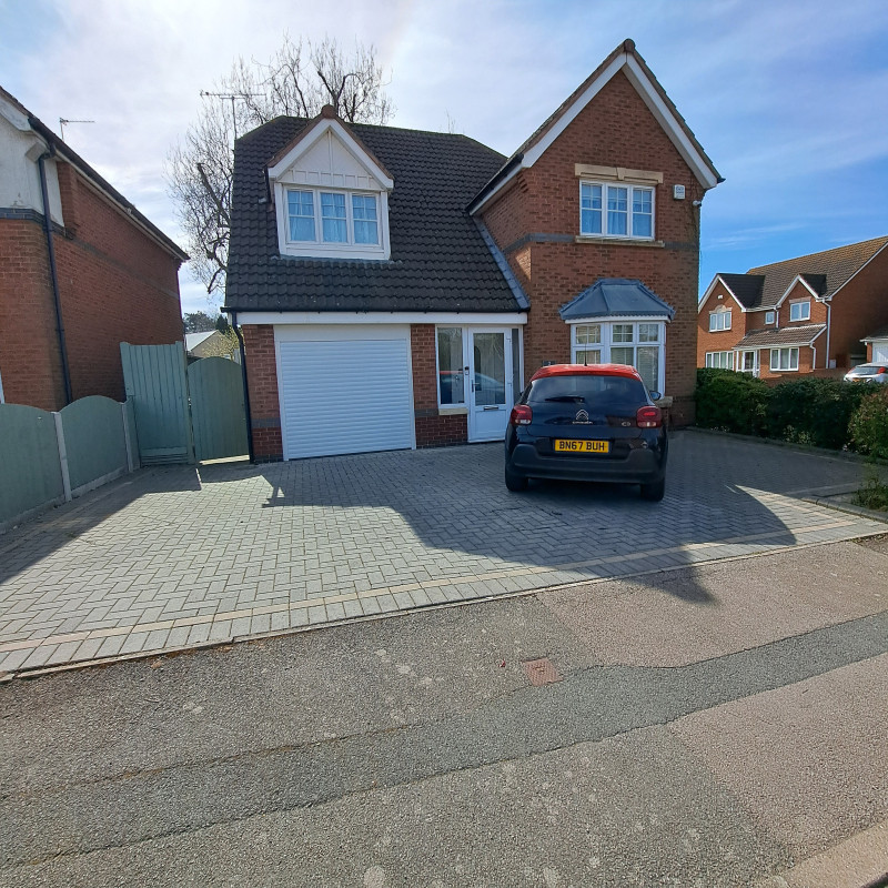 Parking on Lole Close, CV6