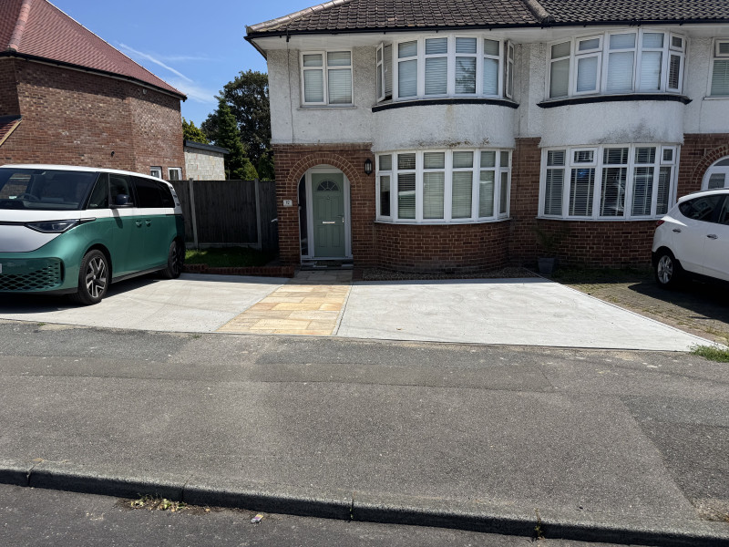 Parking on Foreland Avenue, CT19