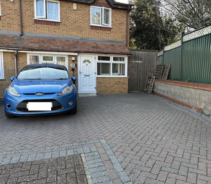 Parking on Tom Nolan Close, E15