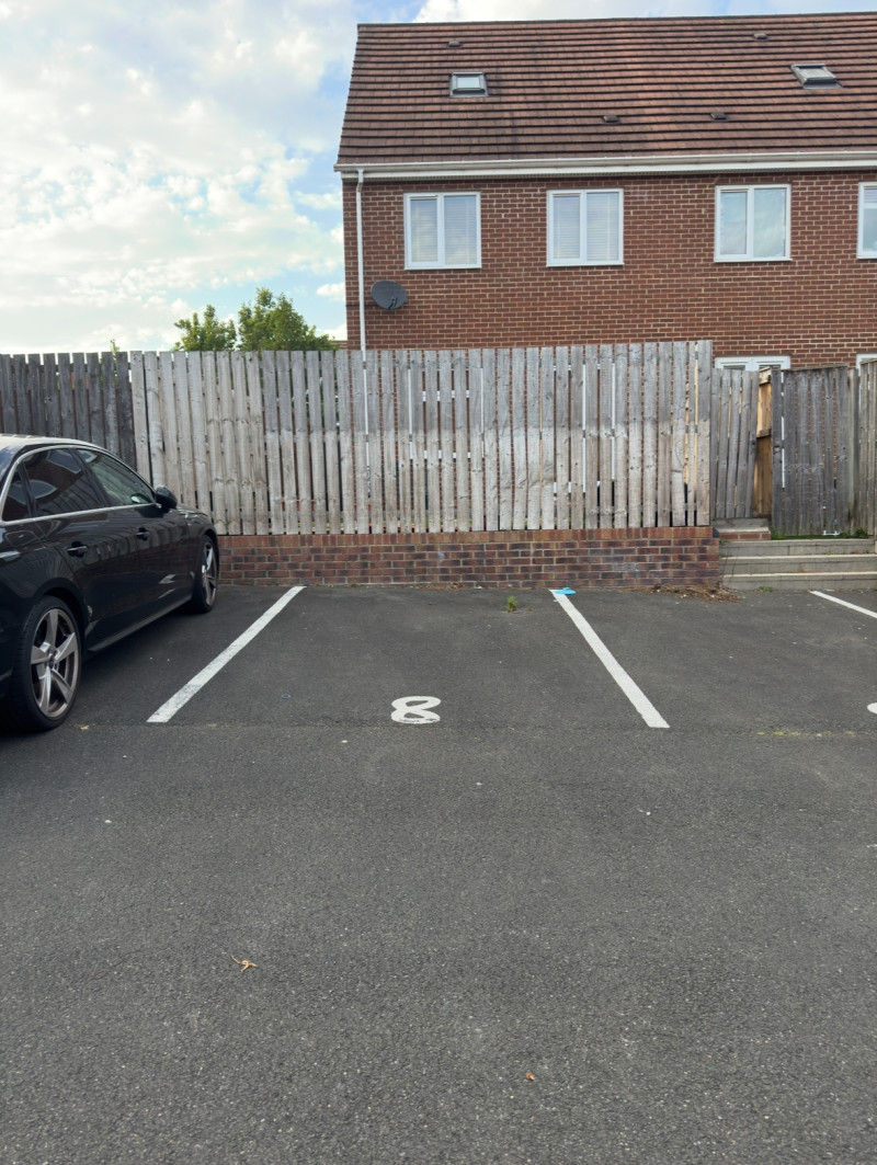 Parking on Ambergate Way, NE3