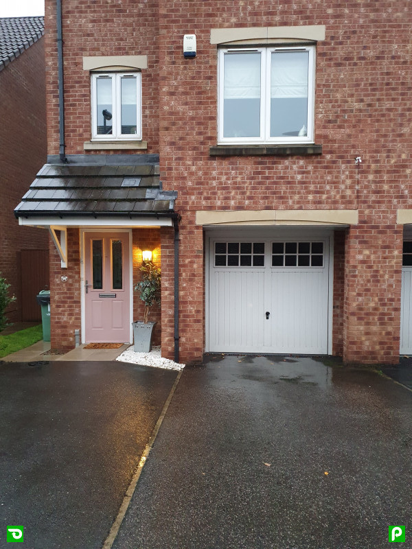 Parking on Royal Troon Drive, WF1