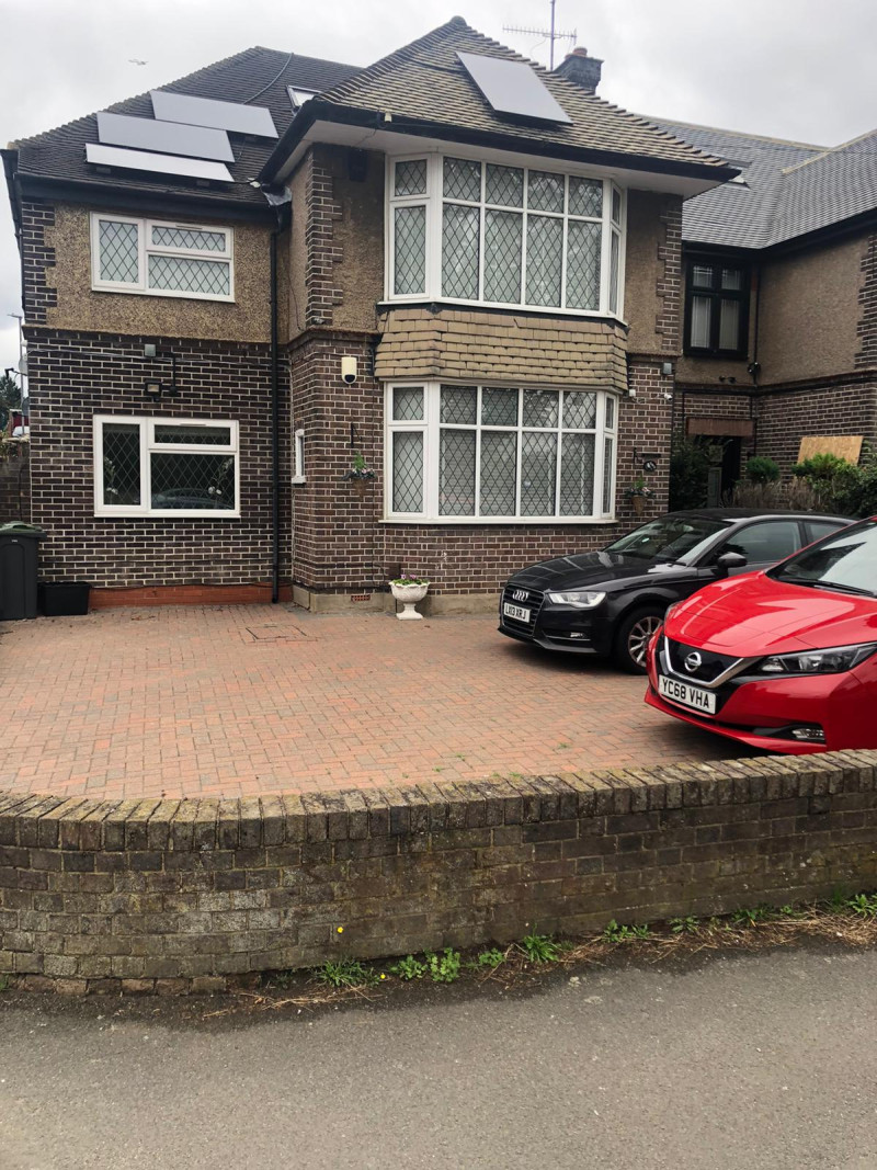 Parking on New Bedford Road, LU3