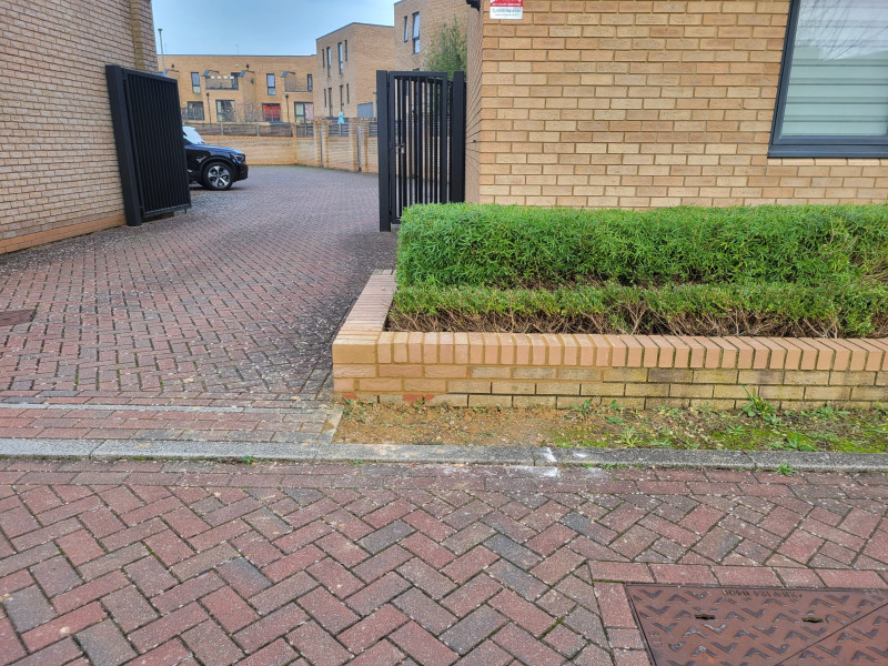 Parking on Ellis Road, CB2