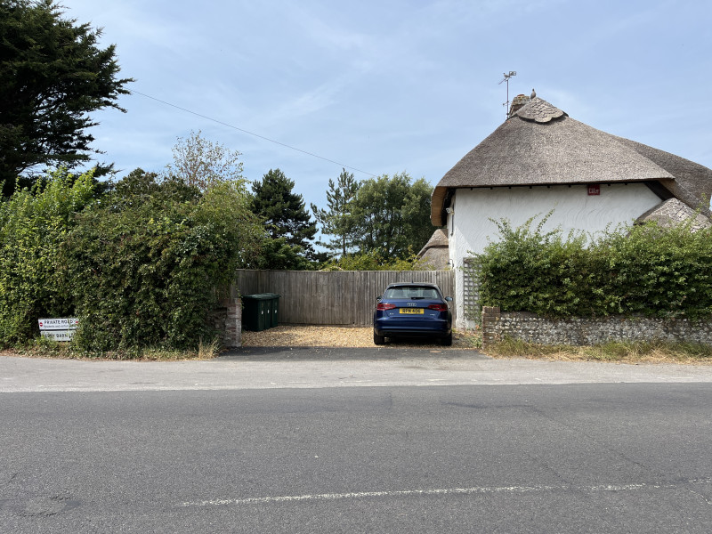 Parking on Berry Barn Lane, PO20