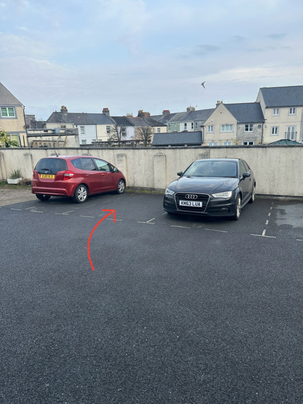 Parking on Freedom Square, PL4