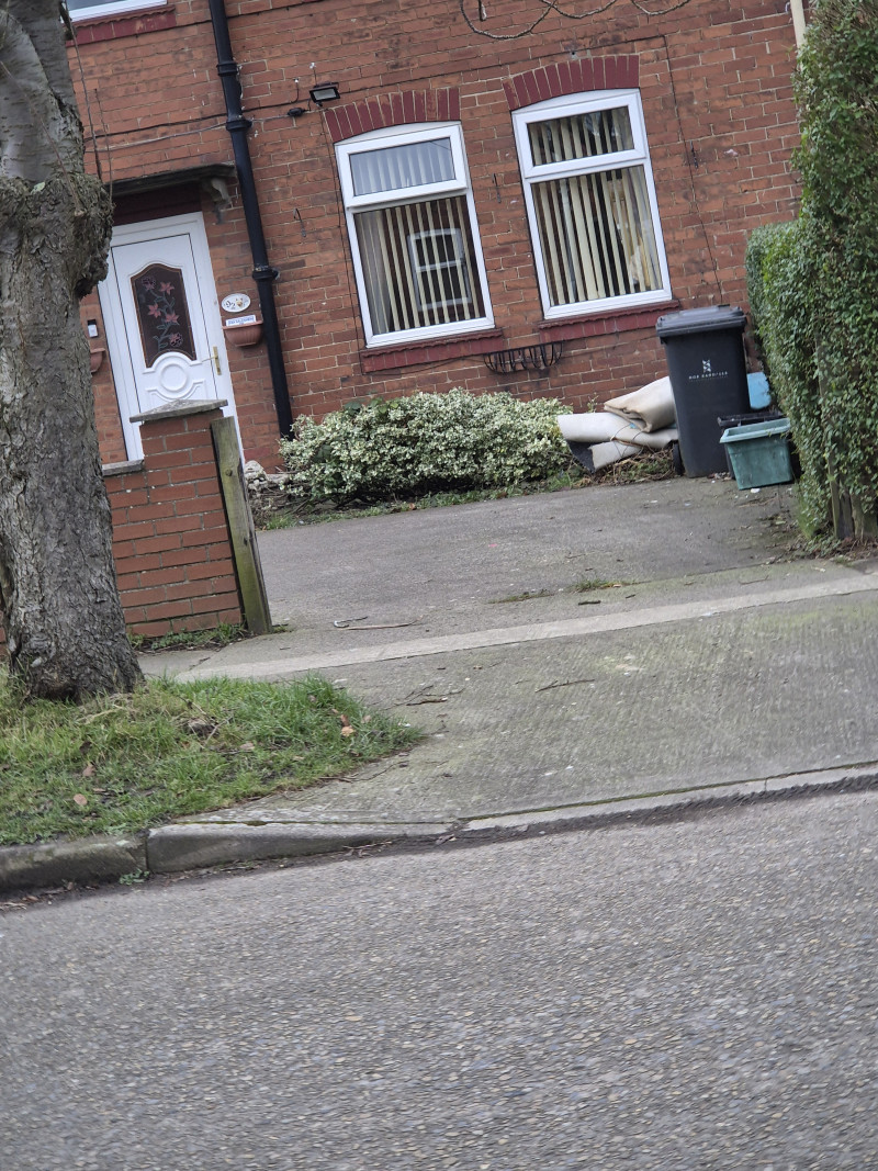 Parking on Lucas Avenue, YO30