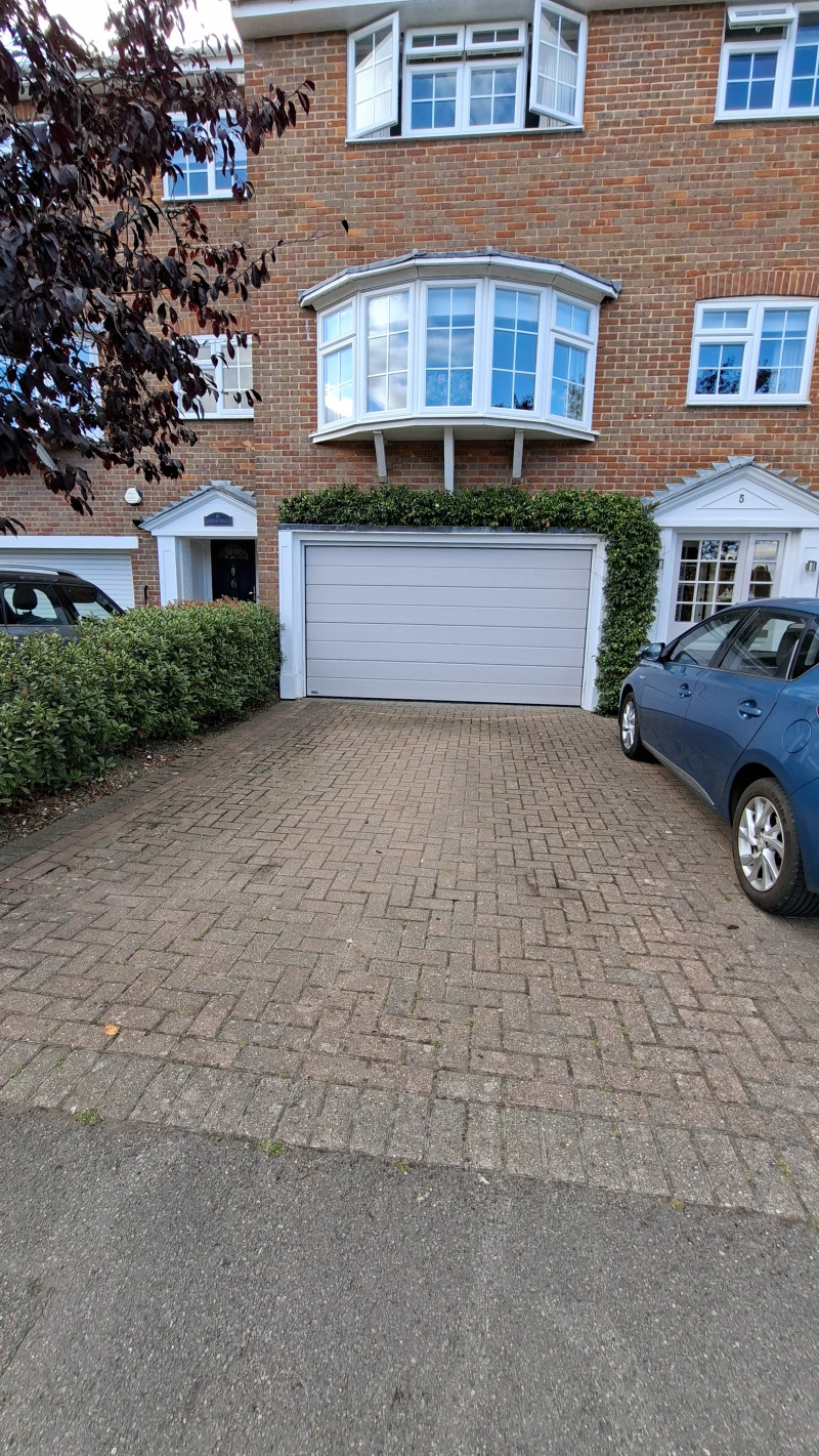 Parking on Kings Walk, RG9
