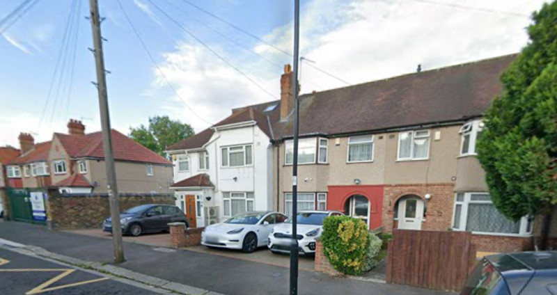 Parking on Burwell Avenue, UB6