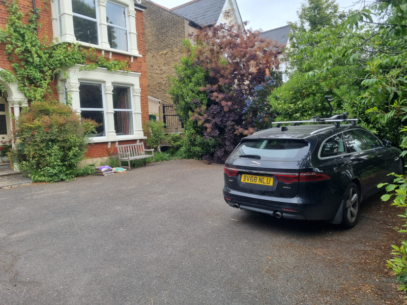 Parking on Sutherland Road, W13