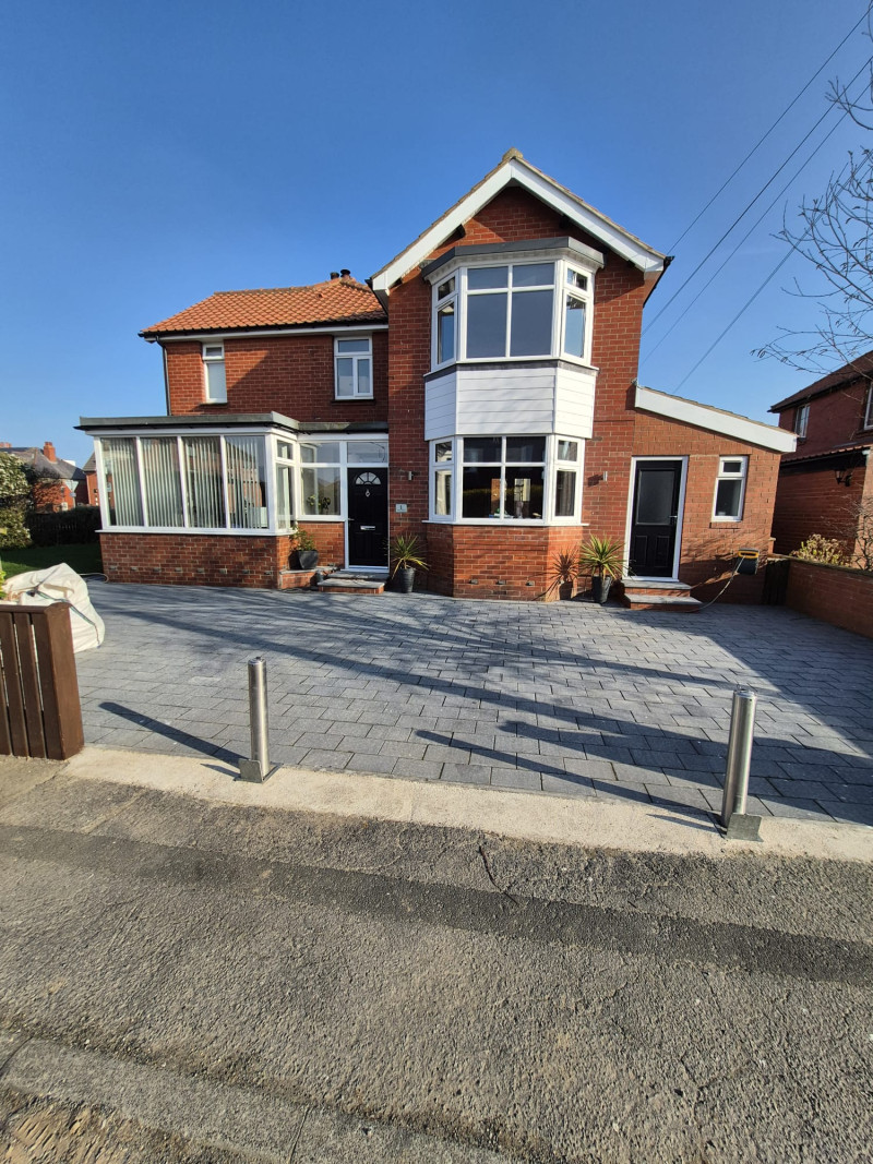 Parking on Charlton Avenue, YO21