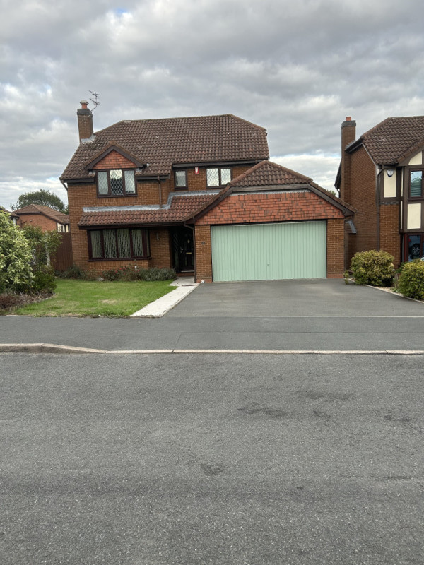 Parking on Mill Farm Drive, TF3