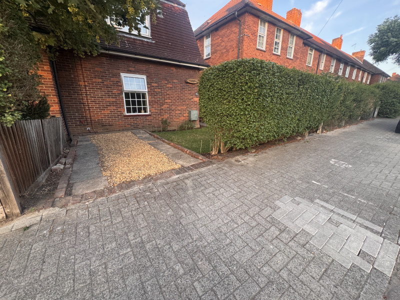 Parking on Dover House Road, SW15
