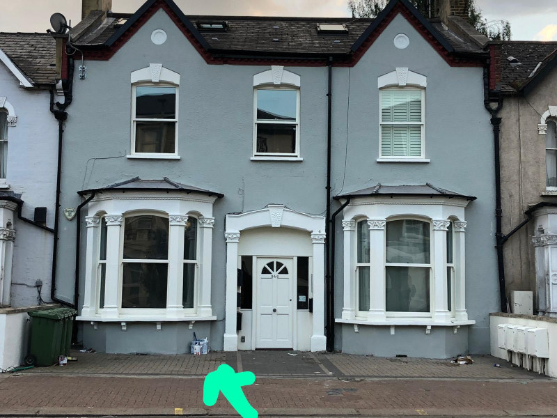 Parking on Garratt Lane, SW17