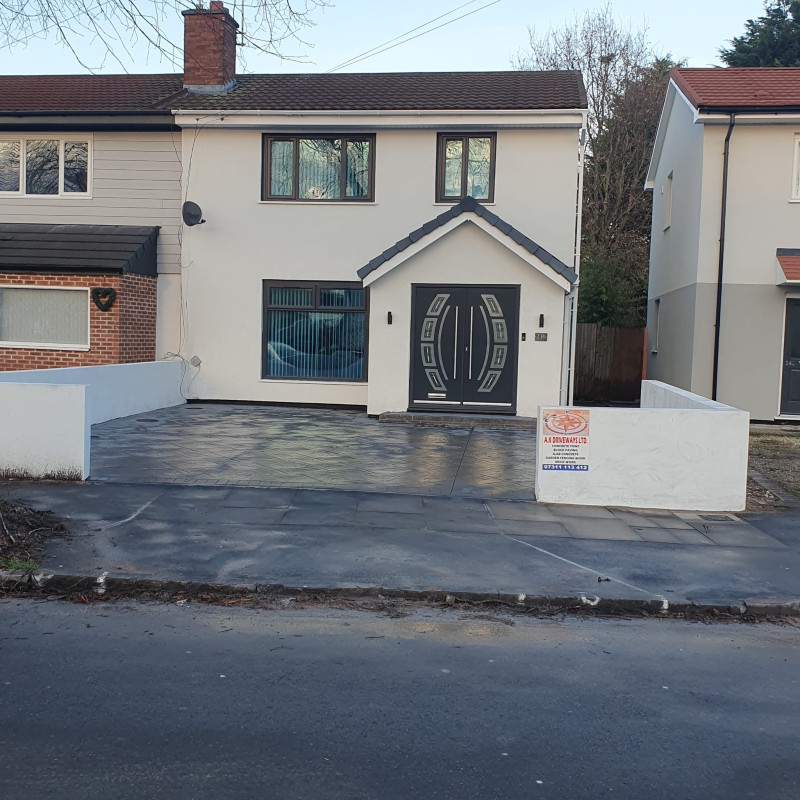 Parking on Horrell Road, B26