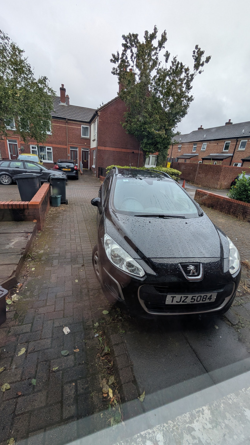 Parking on Craigmore Way, BT7