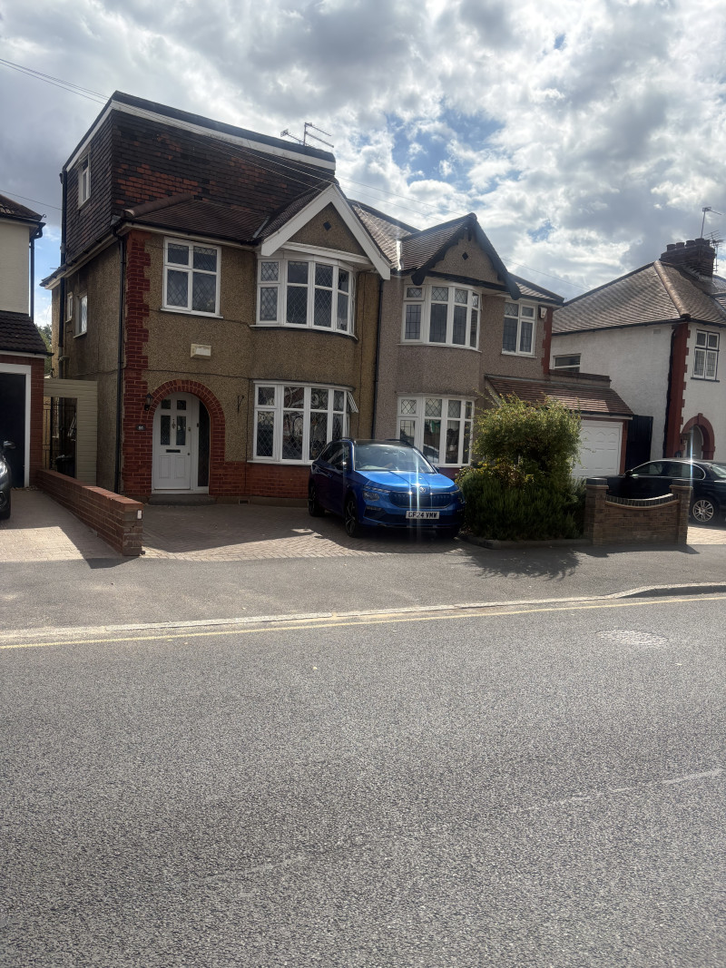 Parking on Kenilworth Gardens, RM12