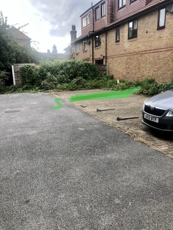 Parking space on Cephas Street, E1