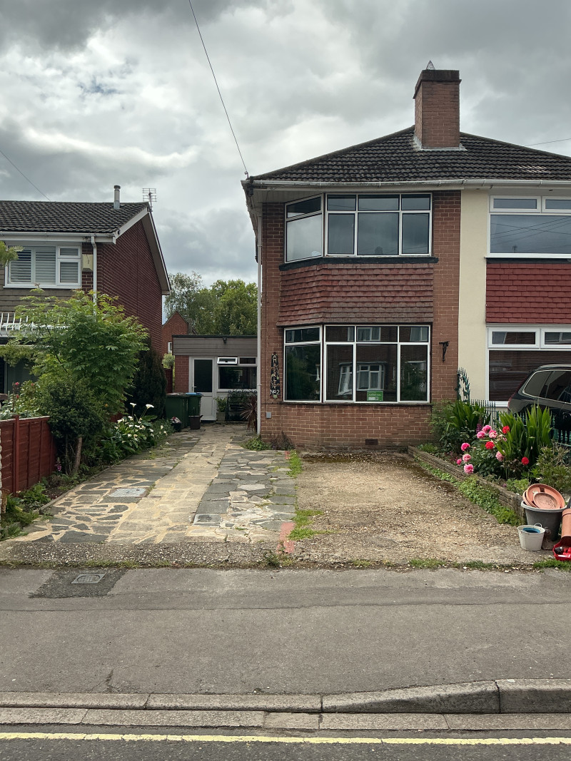 Parking on Alexandra Road, SO15