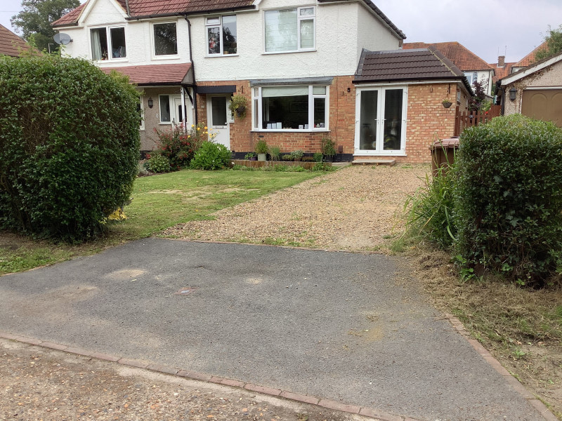 Parking on Empire Villas, RH1
