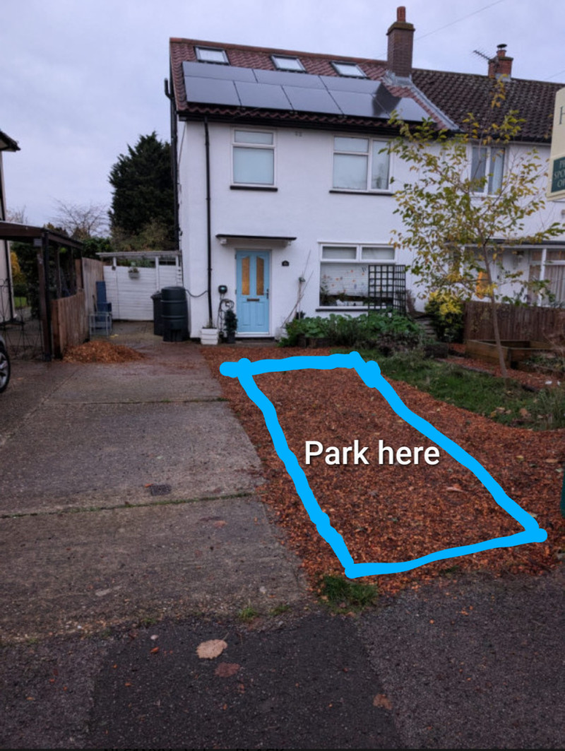 Parking on Fanshawe Road, CB1